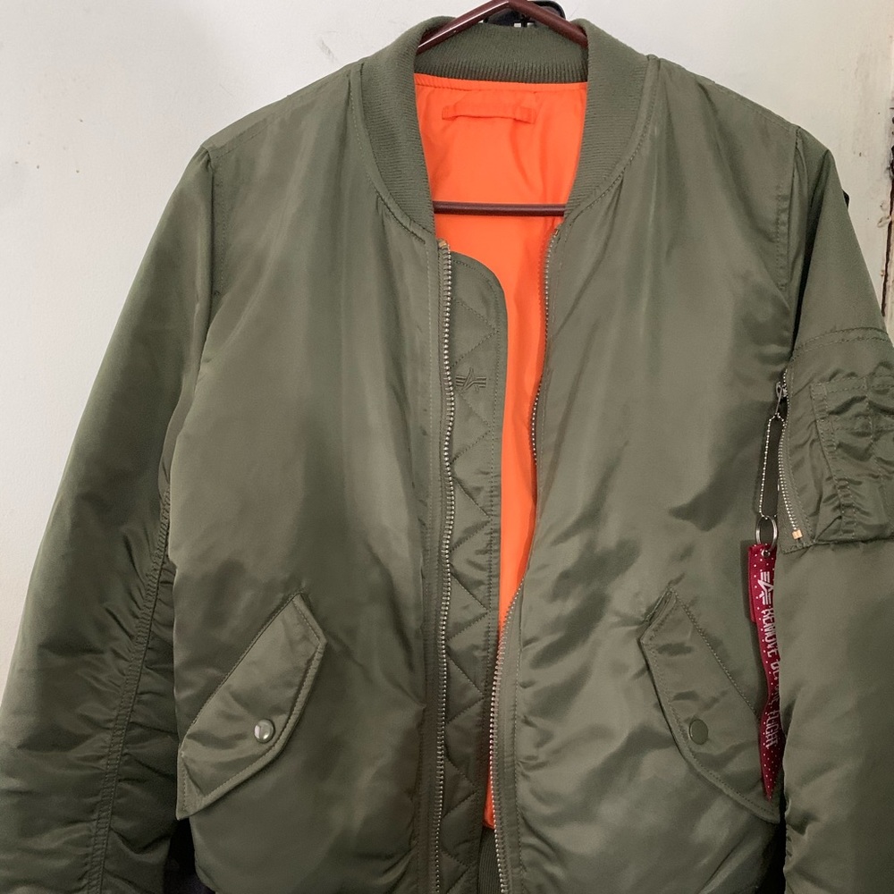 Alpha Industries Bomber Jacket (authentic)